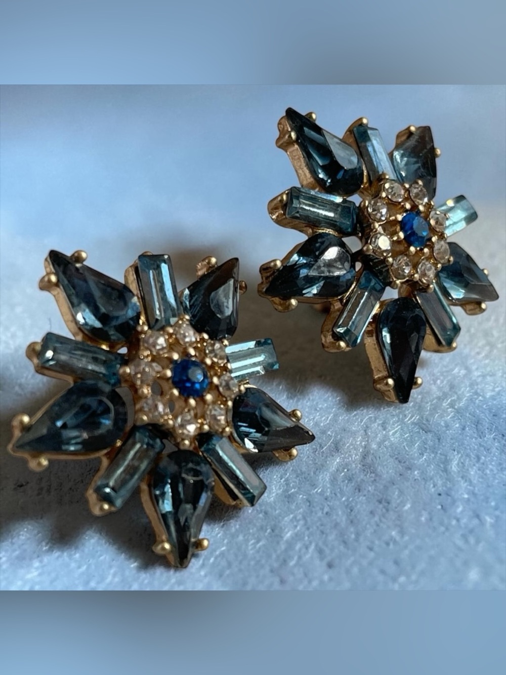 Blue Crystal Starburst Floral Stud Earrings Gold Tone